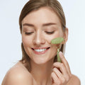 Rouleau de Jade — Soin Visage Anti-Âge & Drainage